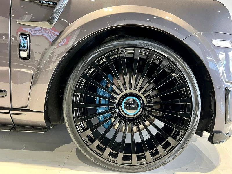 2021 Rolls-Royce Cullinan Black Badge 12 Cylinders Petrol Engine Grey Blue SUV