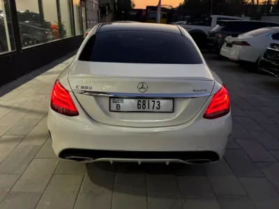 2015 Mercedes-Benz C-Class C300 4Matic 4 Cylinder Petrol Engine White Black Sedan