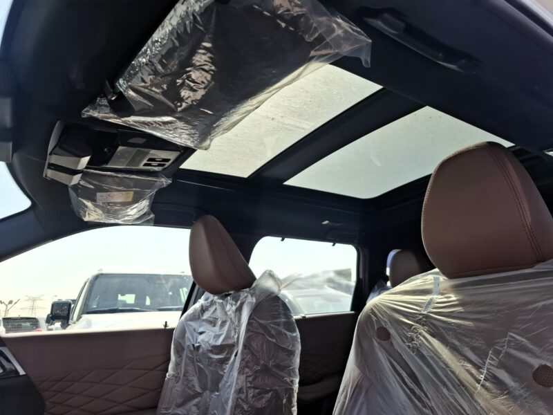 2026 Mitsubishi Outlander P Line 2.5 Litres 4 Cylinder Petrol Engine White Tan SUV