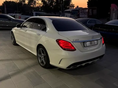 2015 Mercedes-Benz C-Class C300 4Matic 4 Cylinder Petrol Engine White Black Sedan