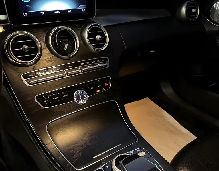 2015 Mercedes-Benz C-Class C300 4Matic 4 Cylinder Petrol Engine White Black Sedan