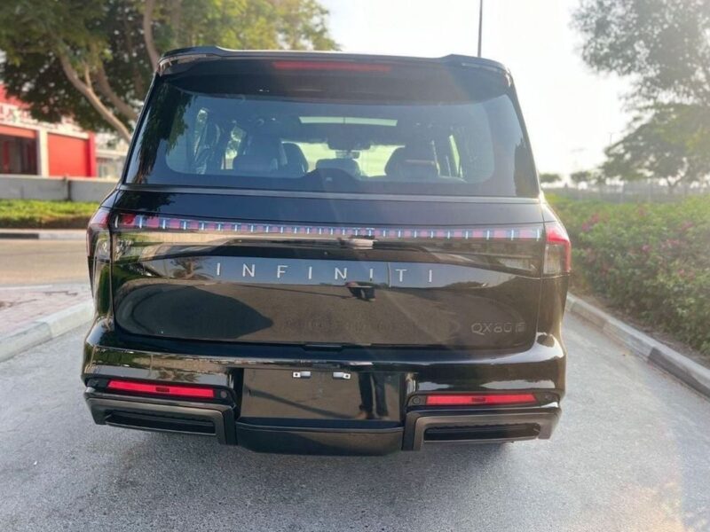 2026 Infiniti QX80 Autograph Bench Chairs 3.5L Turbo 6 Cylinders Engine Black Red SUV