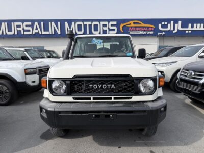 2025 Toyota Landcruiser Pickup 2.8L 4-Cylinder Turbo Diesel MT GCC White Beige SUV