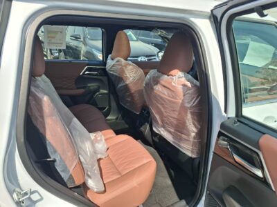 2026 Mitsubishi Outlander P Line 2.5 Litres 4 Cylinder Petrol Engine White Tan SUV