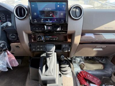 2025 Toyota LC 5 Door 2.8L 4-cylinder AT Full Diesel with Radar White Tan SUV