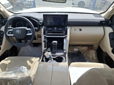 2025 Toyota Landcruiser GXR 3.5L TWIN TURBO, 6 CYLINDER White Beige SUV