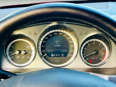 2011 Mercedes-Benz GLK-Class GLK 300 4matic 6 Cylinders Red Black SUV