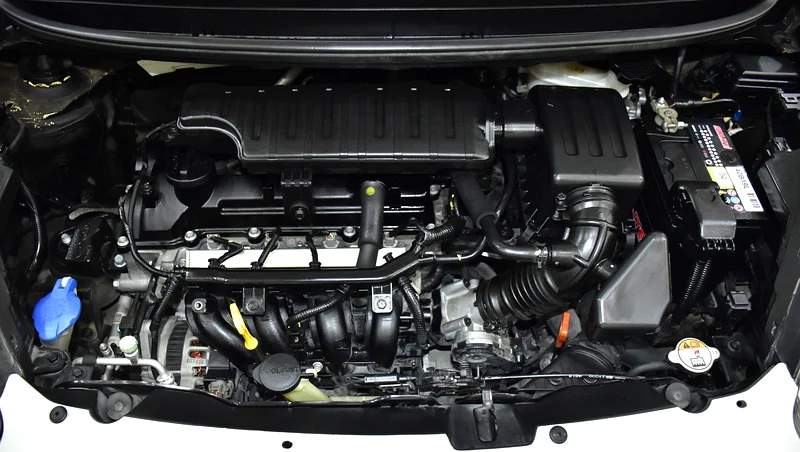 2015 Kia Picanto EX FOP 4 Cylinders Petrol Engine White Black Hatchback GCC