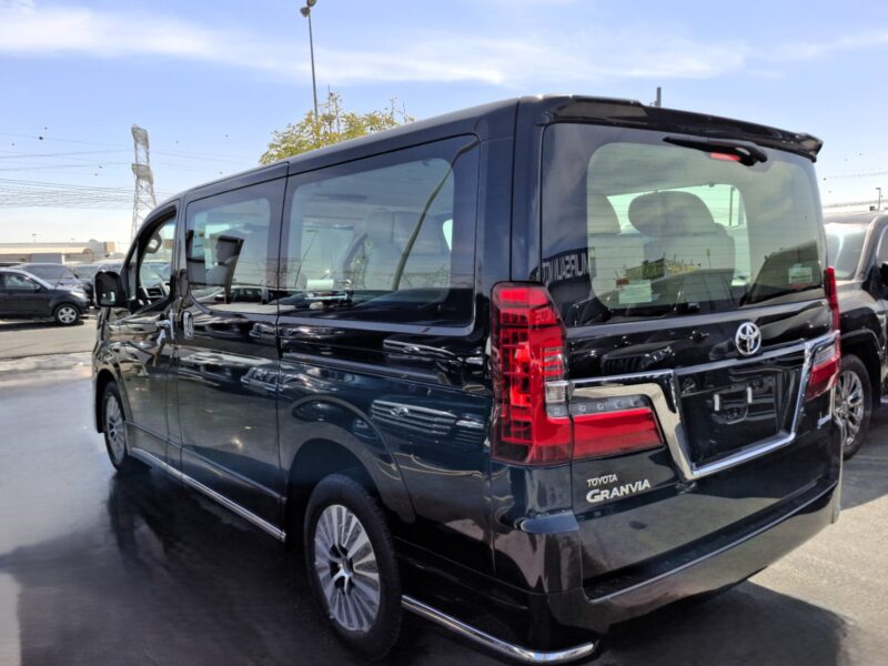 2025 Toyota Granvia Minivan 3.5L V6 Engine Full Black Beige Van Petrol with Radar