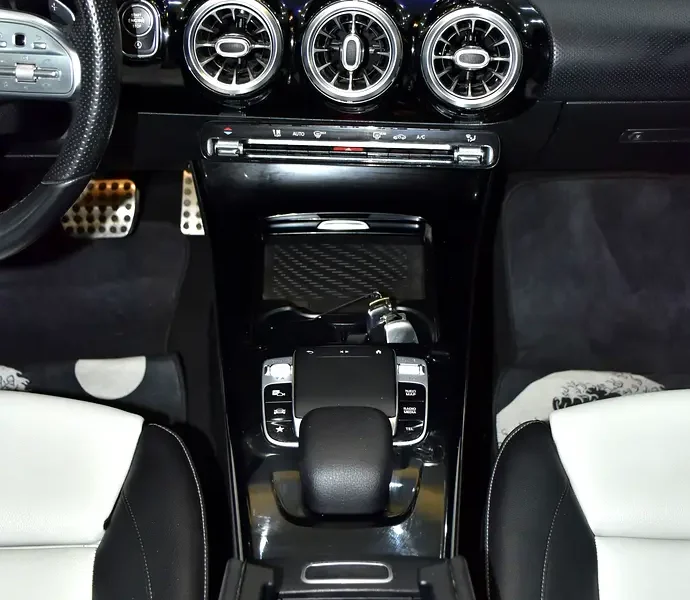 2019 Mercedes-Benz A-Class A 250 4 Cylinders Engine White Black Hatchback GCC