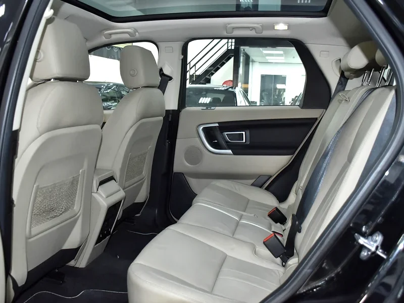 2018 Land Rover Discovery Sport HSE 4 Cylinders Engine Black Beige Crossover