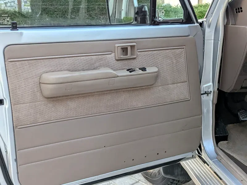 2018 Toyota Land Cruiser 79 series Other DIESEL V8 Engine 4.5 Litres Silver Beige Pickup