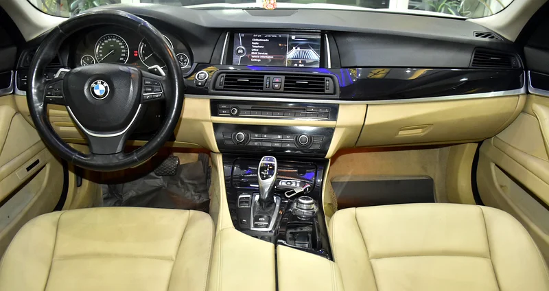 2012 BMW 5-Series 520i 4 Cylinder Petrol Engine White Beige Sedan GCC