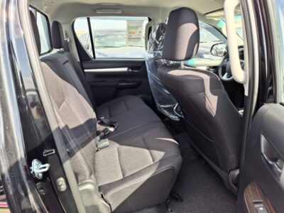 2025 Toyota Hilux 2.7L 4 Cylinders Engine AT DC Push Full Black Pickup Petrol