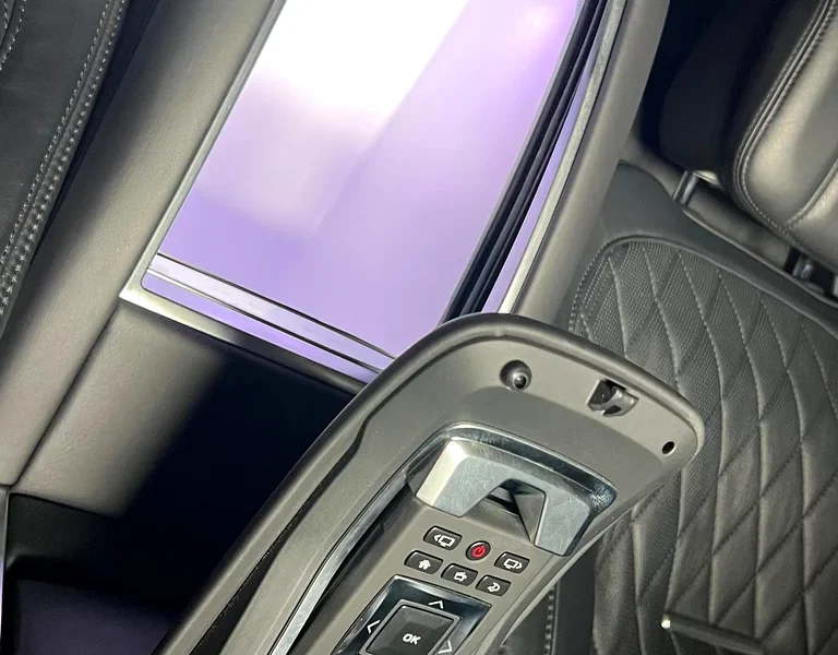 2022 Land Rover Range Rover SV Autobiography 8 Cylinder Engine Grey Black SUV