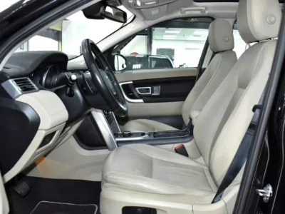 2018 Land Rover Discovery Sport HSE 4 Cylinders Engine Black Beige Crossover