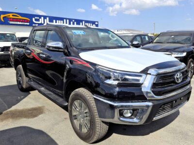 2025 Toyota Hilux 2.7L 4 Cylinders Engine AT DC Push Full Black Pickup Petrol