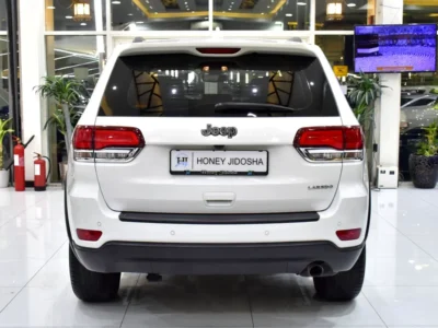 2020 Jeep Grand Cherokee Laredo 6 Cylinders Engine White Brown SUV GCC Specs