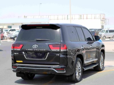 2013 Toyota Landcruiser GXR 4.6L V8 Engine Black Beige SUV Petrol