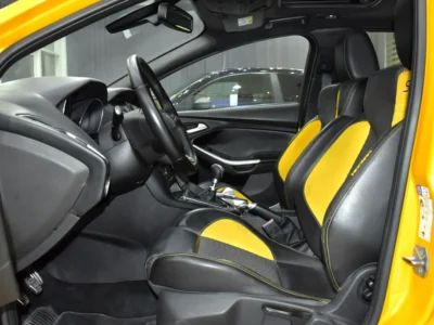 2016 Ford Focus ST 4 Cylinder Petrol Engine Yellow Black Hatchback GCC