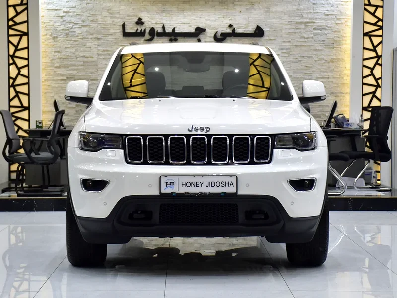 2020 Jeep Grand Cherokee Laredo 6 Cylinders Engine White Brown SUV GCC Specs