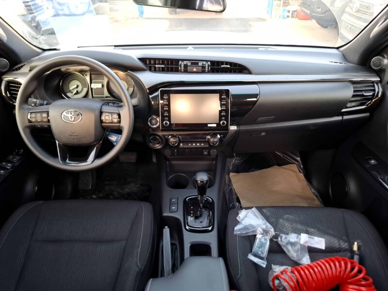 2025 Toyota Hilux Adventure 4.0L 6 Cylinders Engine AT White Black Pickup Petrol