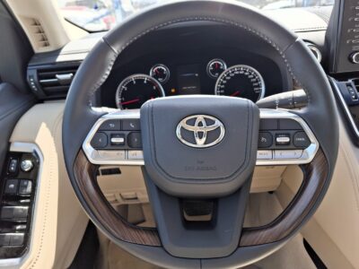 2024 Toyota Land Cruiser GXR 3.3L V6 Twin-Turbo Black Beige SUV Petrol