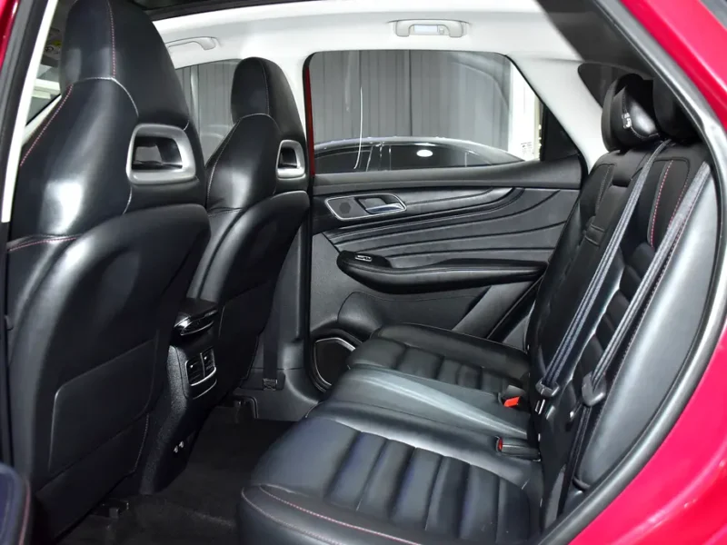 2021 MG HS Trophy 4 Cylinders Petrol Engine Red Black SUV GCC Specs