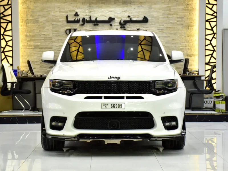 2020 Jeep Grand Cherokee SRT 8 Cylinder Petrol Engine White Black SUV Automatic