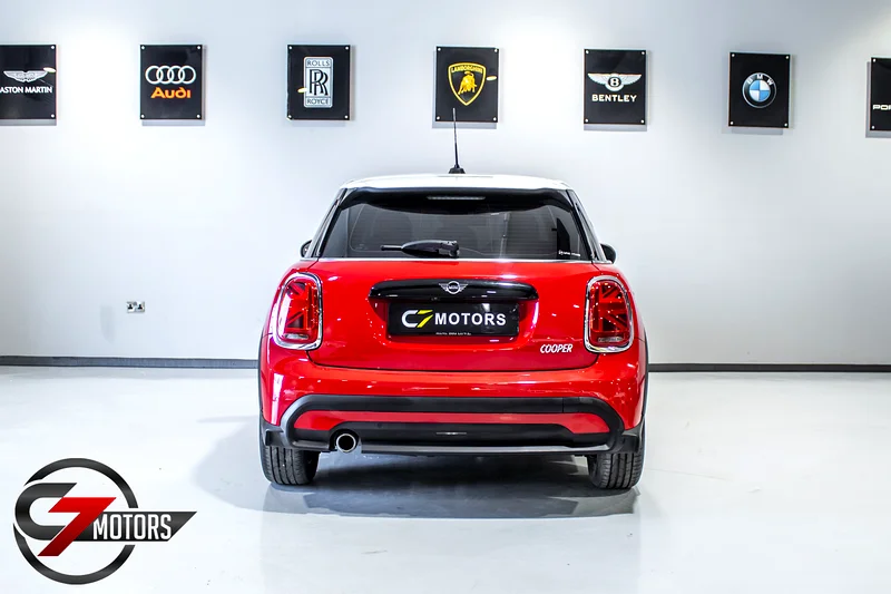 2023 MINI Cooper Cooper 4 Cylinder Petrol Engine Red Black Sedan CLEAN TITLE