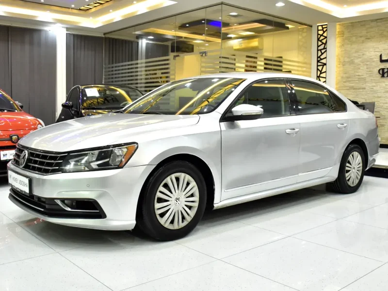 2017 Volkswagen Passat Comfortline 5 Cylinder Petrol Engine Silver Black Sedan GCC