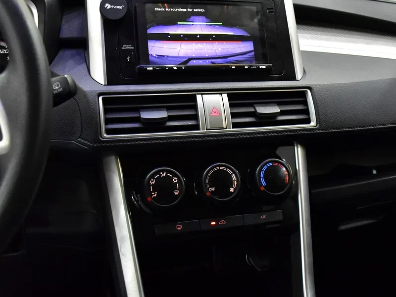 2022 Mitsubishi Xpander Medium line 4 Cylinder Petrol Engine White Black Crossover