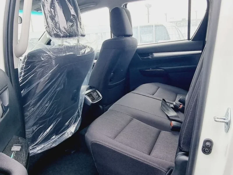 2026 TOYOTA HILUX 2.4L DIESEL 4 Cylinder A/T LIMITED EDITION White Black