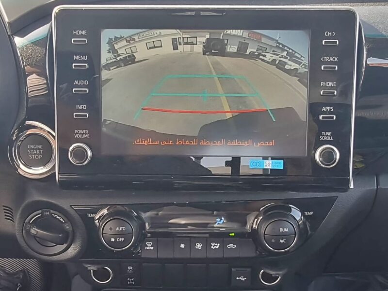 2025 TOYOTA HILUX 2.4L DIESEL DOUBLE CABIN 4X4 GLX White Black Pick UP