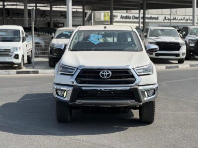 2026 Toyota Hilux S GLX 2.7L AWD A/T 6 Cylinder Petrol Engine White Red Truck