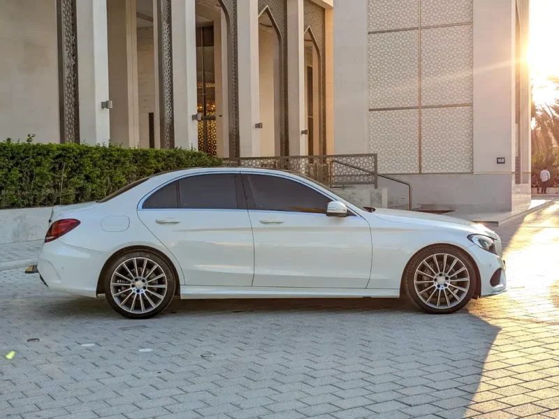 2015 Mercedes-Benz C-Class C200 4 Cylinder Petrol Engine White Red Sedan White