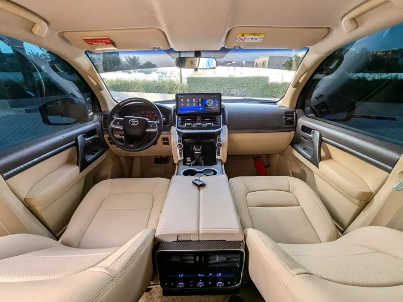 2016 TOYOTA LAND CRUISER FACELIFTED 2025 GCC Specs V6 4.0L White Beige SUV