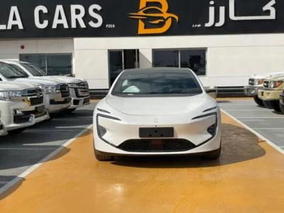 2025 AVATR 12 ULTRA 1.5 Litres 4 Cylinders HYBRID Engine White Sedan RWD