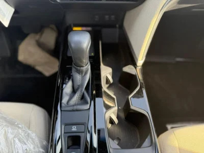 2025 Toyota Camry 2.5L 4 Cylinder Engine LE FWD PETROL Bronze Beige Sedan