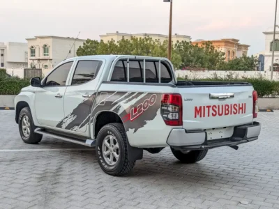2021 Mitsubishi L200 4X4 4 Cylinder Diesel Engine White Grey Pickup GCC Specs