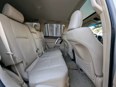 2020 TOYOTA PRADO VXR FULL OPTION V6 4.0L Silver Beige SUV GCC Specs