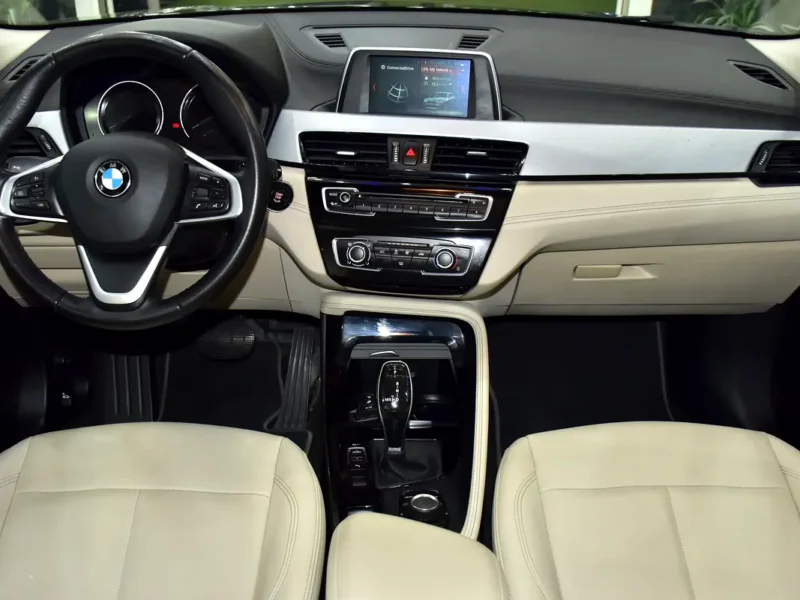 2021 BMW X2 sDrive 20i 4 Cylinder Petrol Engine Black Beige Crossover GCC Specs