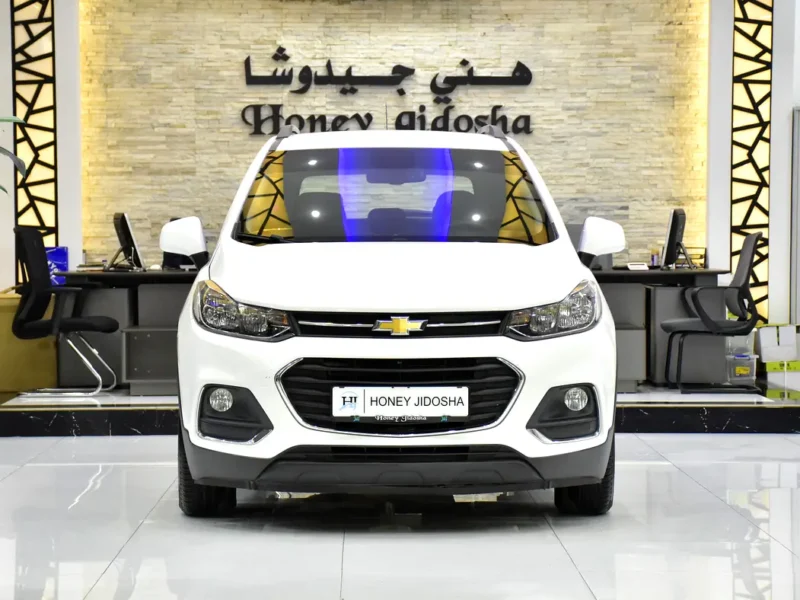 2019 Chevrolet Trax LT 4 Cylinder Petrol Engine White Grey Crossover GCC Specs