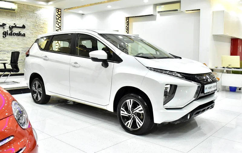 2022 Mitsubishi Xpander Medium line 4 Cylinder Petrol Engine White Black Crossover