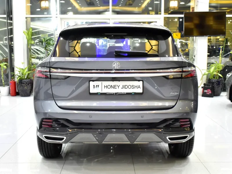 2025 MG HS Luxury 4 Cylinder Petrol Engine Grey Beige SUV GCC Specs