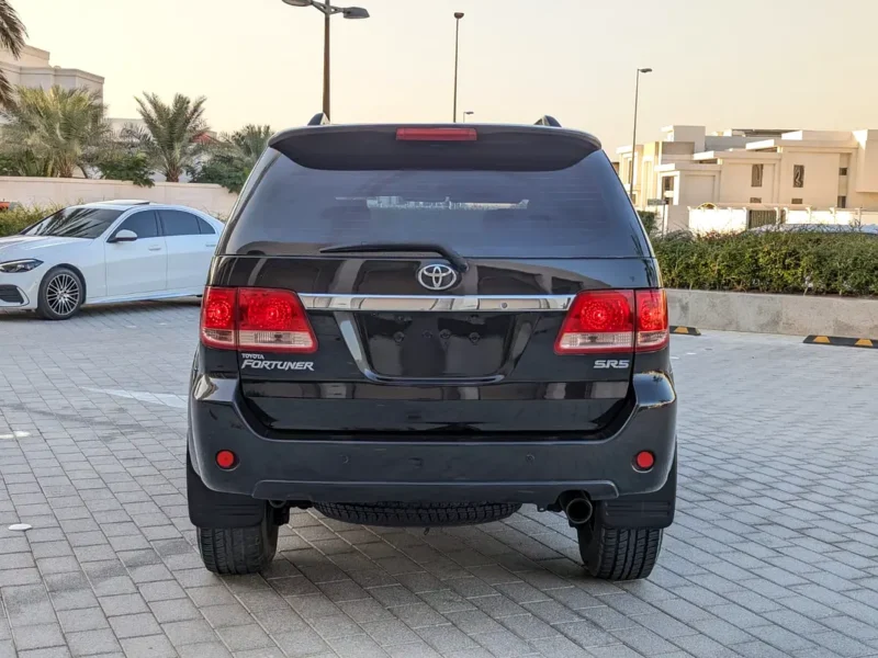 2007 Toyota Fortuner SR5 FACELIFTED 2025 GCC Specs V6 4.0L Black Beige SUV