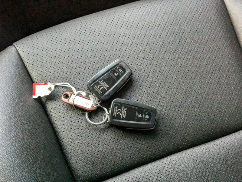 2020 TOYOTA PRADO MODIFIED ADVENTURE GCC Specs V6 4.0L White Black SUV