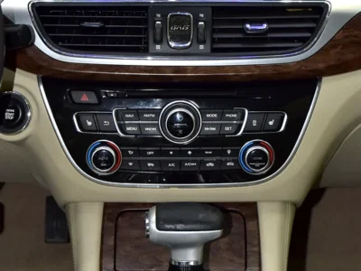 2019 GAC GA8 GL 4 Cylinder Petrol Engine White Beige Sedan GCC Specs