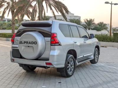 2020 TOYOTA PRADO VXR FULL OPTION V6 4.0L Silver Beige SUV GCC Specs