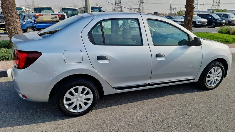 2020 Renault Symbol Other 4 Cylinder Petrol Engine Silver Beige Sedan GCC Specs